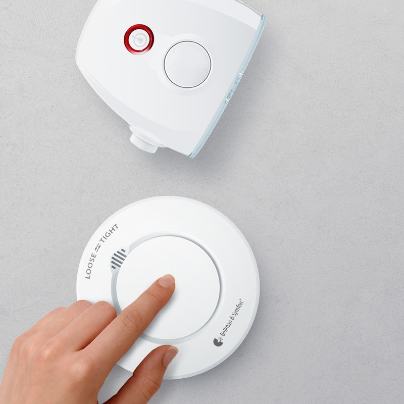 Bellman Optical Smoke Alarm with Heat Detector Being Specifically Connected to the Bellman Visit Deaf Alarm Clock